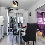 Apartment One-bedroom In Jesenice (Split-Dalmatia)