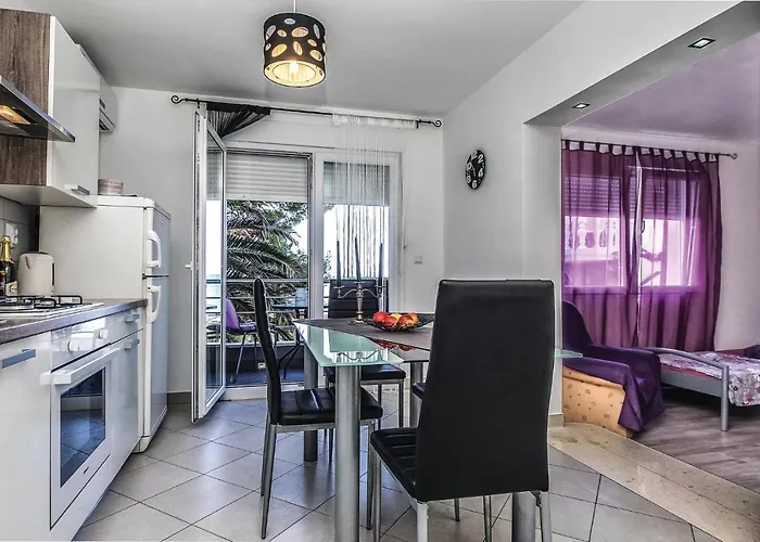 Appartement One-bedroom In Jesenice (Split-Dalmatia)